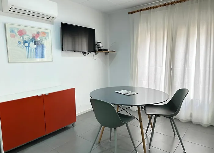 Agi Arago דירה *