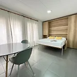 Agi Arago Appartement *