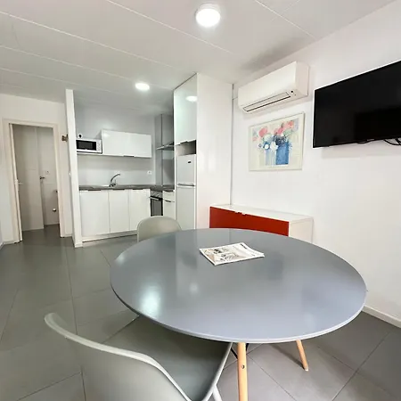 Agi Arago アパート